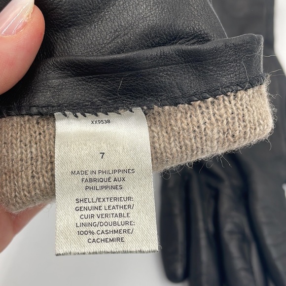Nordstrom Cashmere Lined Leather Touchscreen Black Gloves - Picture 7 of 7